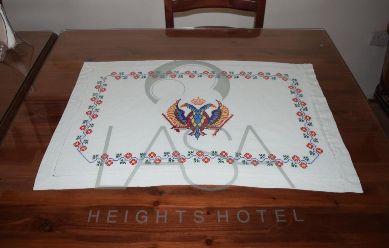 Lasa Heights Hotel Εξωτερικό φωτογραφία